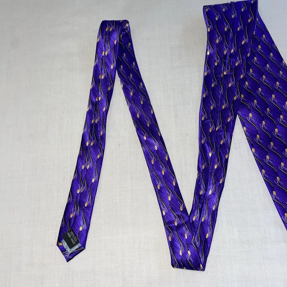 Belisi Men’s Dress Tie Size 57” Purple Wave Pattern Silk Business Formal Party